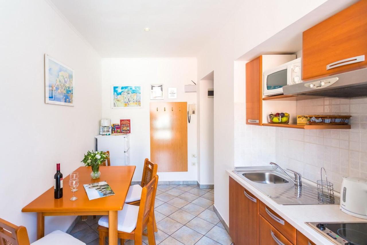 Apartment& Room Lukre / Apartment Lukre With Terrace Dubrovnik Eksteriør billede