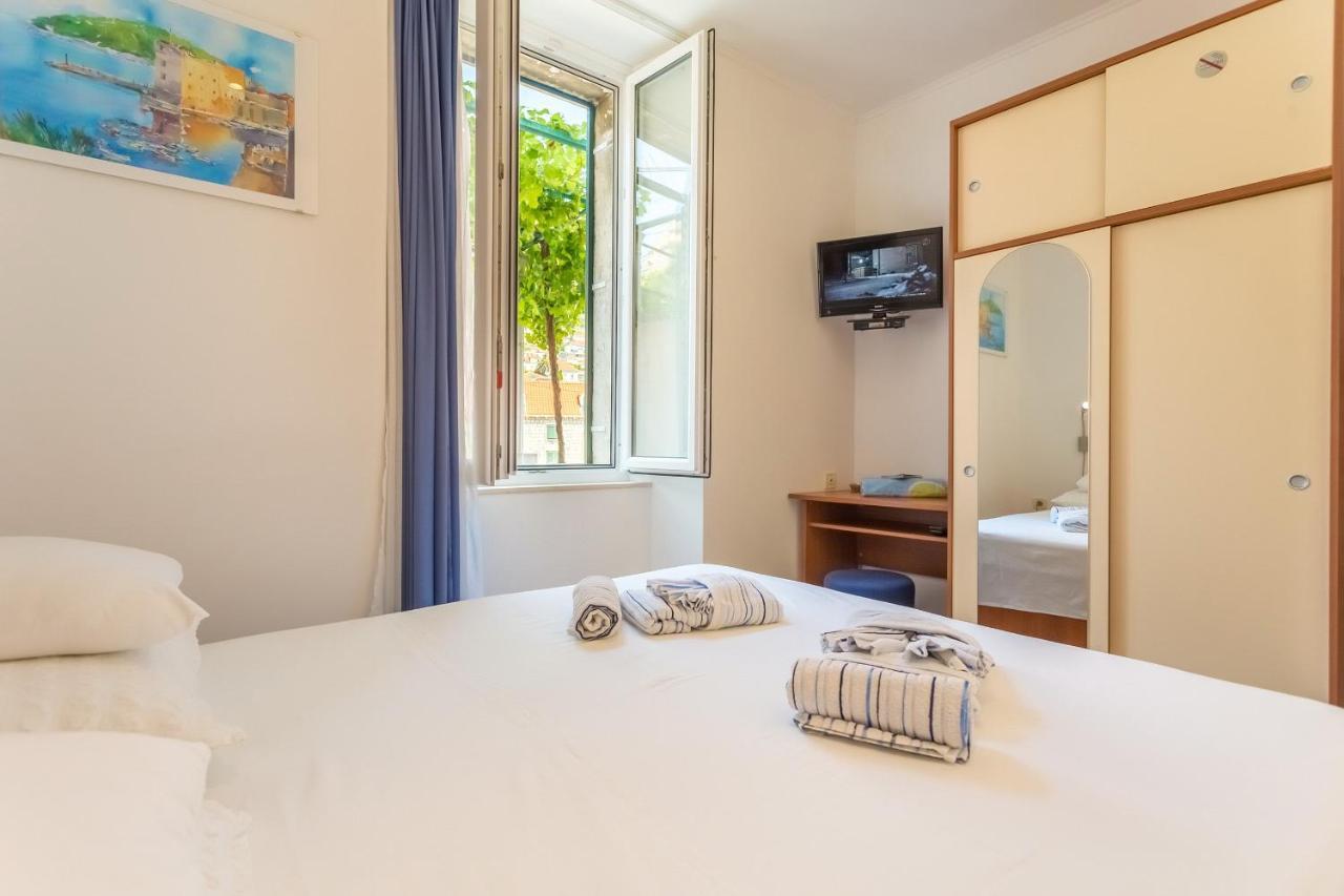 Apartment& Room Lukre / Apartment Lukre With Terrace Dubrovnik Eksteriør billede