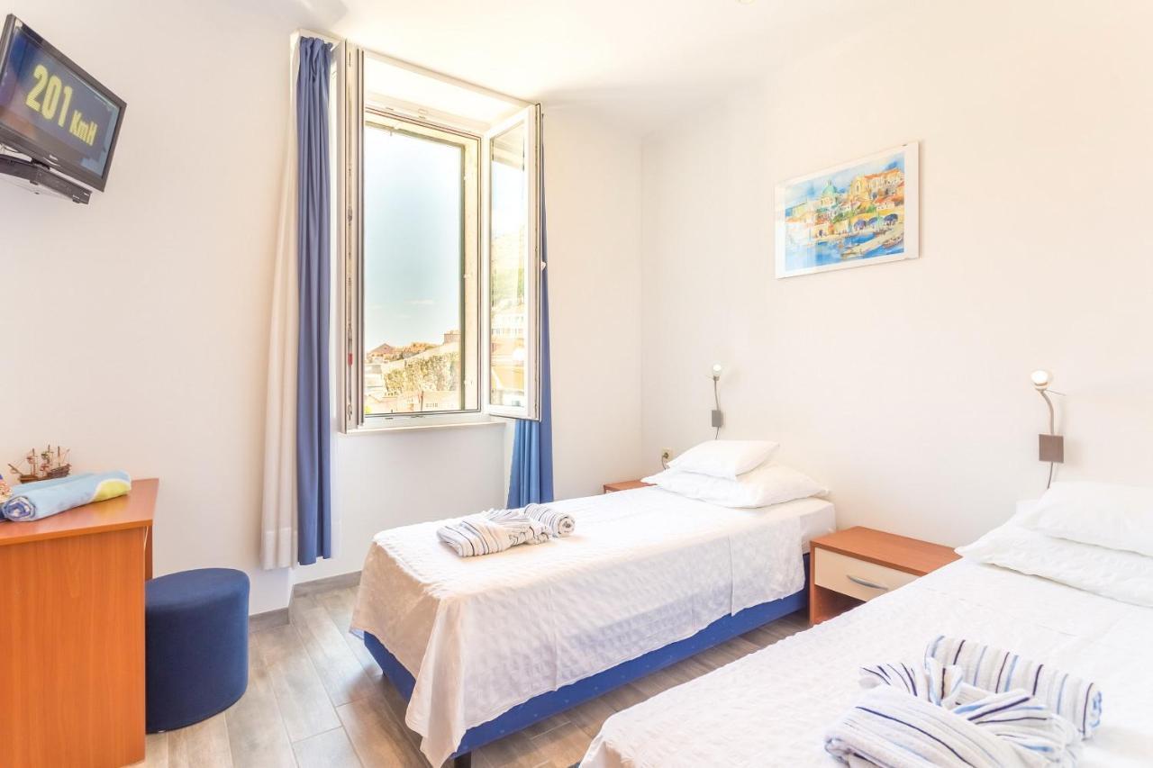 Apartment& Room Lukre / Apartment Lukre With Terrace Dubrovnik Eksteriør billede